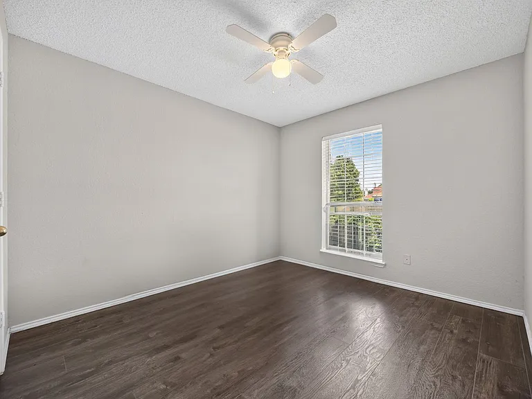 3357 Galaway Bay Dr — Photo 12