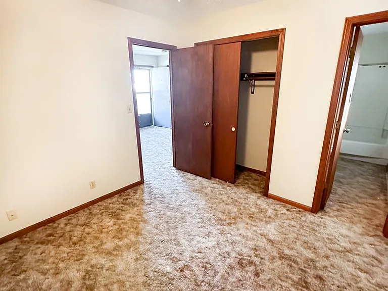 430 Skyline Dr #8 — Photo 7