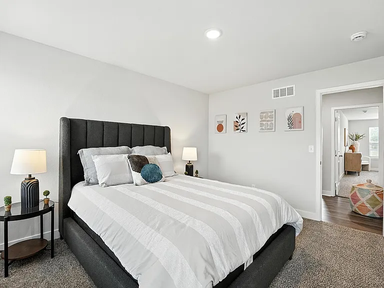 Barry West Townhomes — Photo 58