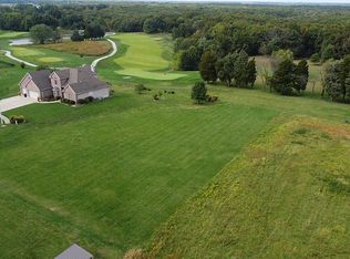 3220 Nicklaus Ct, Fulton, MO 65251