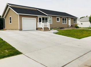 1324 S B St, Broken Bow, NE 68822