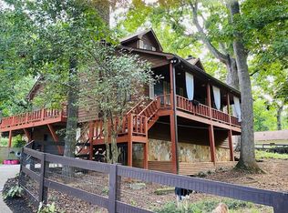 1261 Rolling Green Dr, Acworth, GA 30102