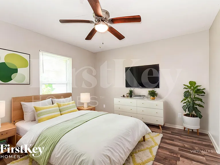 17420 Duquesne Rd — Photo 16