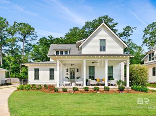 719 Boundary Dr, Fairhope, AL 36532