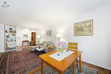 245 East 25th Street