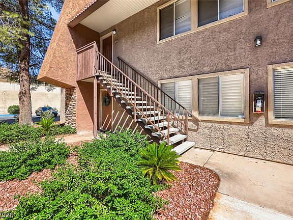3rd image of 5449 Indian River Dr Unit 414
