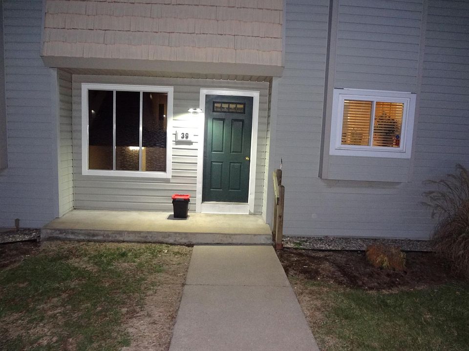 1st image of 39 Carillon Dr APT D