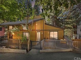 31045 Valley Oak Dr, Running Springs, CA 92382