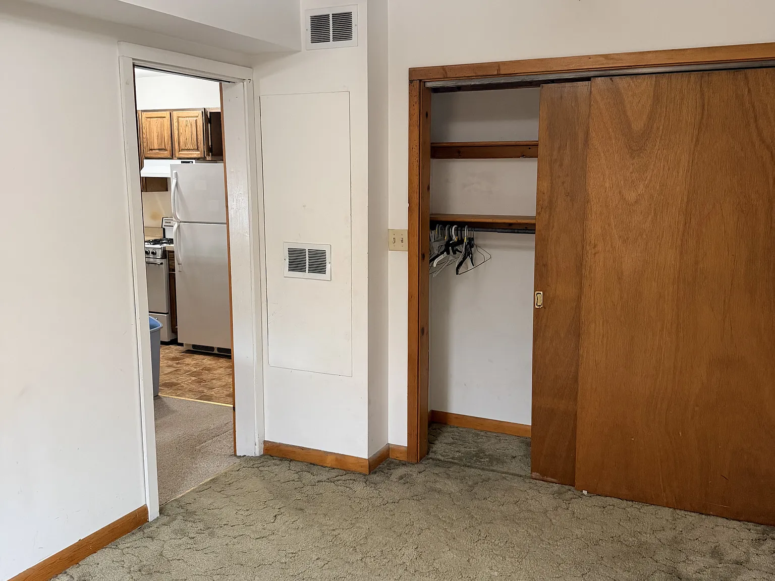 1 bed, $900 — Photo 3