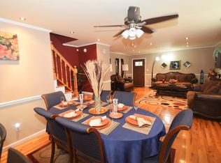 212 Fir St, Valley Stream, NY 11580