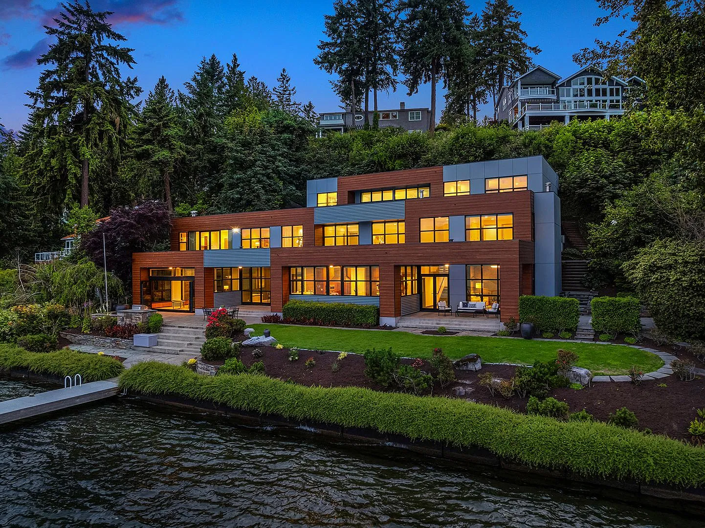 5Bd/4Ba Mercer Island Home — Photo 2