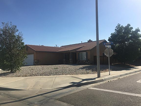 5th image of 15446 Kearny Dr