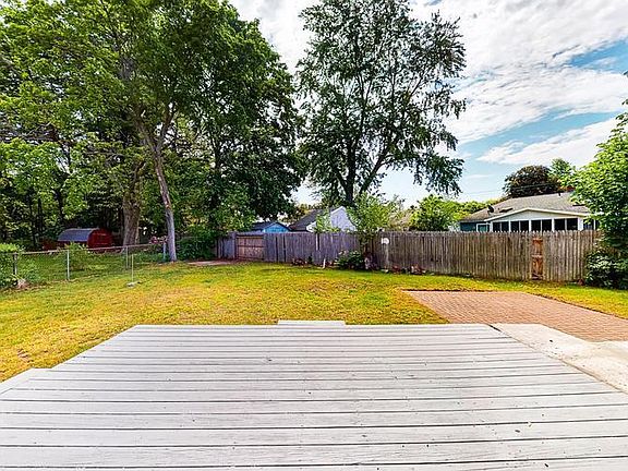 Lafayette Rear Yard Photo