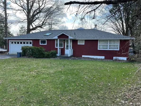 6594 Driftwood Dr, Ava, NY 13303
