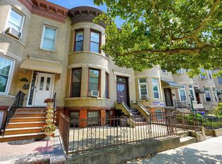 561 Bay Ridge Pkwy, Brooklyn, NY 11209