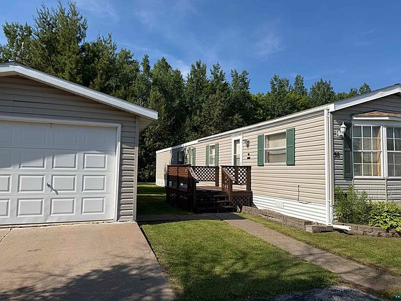 3rd image of 58 Arbutus Dr