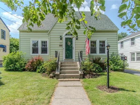 237 Michigan Ave, Watertown, NY 13601