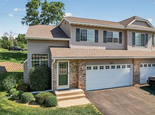 843 Summer Pines Cir, Hudson, WI 54016