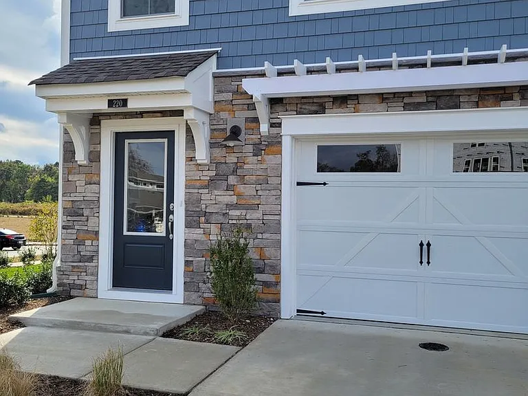 220 Bulkhead Pl — Photo 3