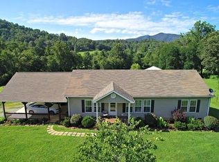 938 Moody Bridge Rd, Cullowhee, NC 28723