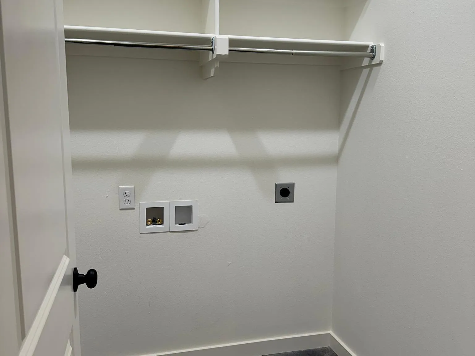 3 bed, 1200 sqft, $1,400 — Photo 3