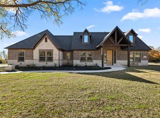 1024 Leo Ln, Poolville, TX 76487