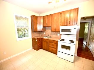 56 Westwood Ave #B, East Longmeadow, MA 01028