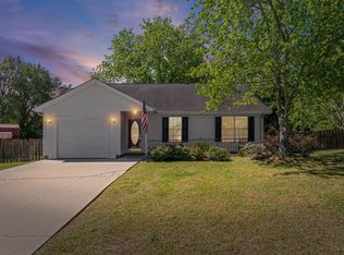 215 Bright Morning Ln, Fountain Inn, SC 29644