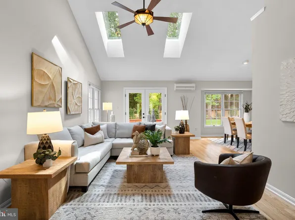 14620 Jaystone Dr, Silver Spring, MD 20905