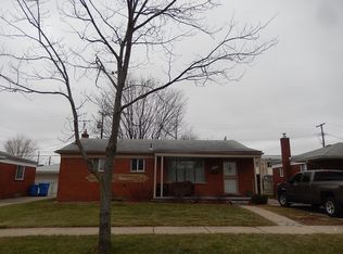 27262 W Pleasant Ridge St, Dearborn Heights, MI 48127