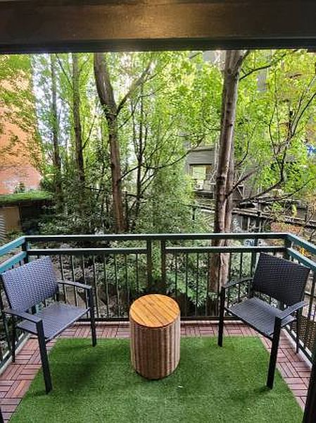 Vancouver Apartment for rent - 0 Bedrooms — photo 3