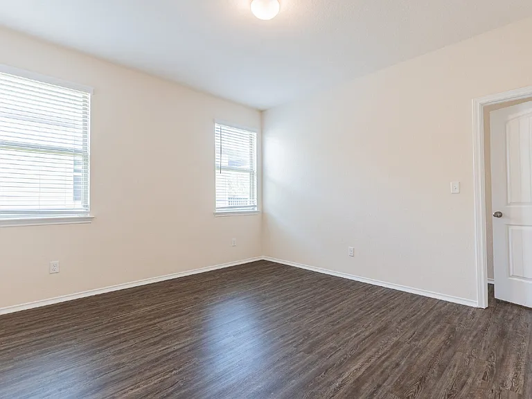 11219 Pomona Park Dr — Photo 18