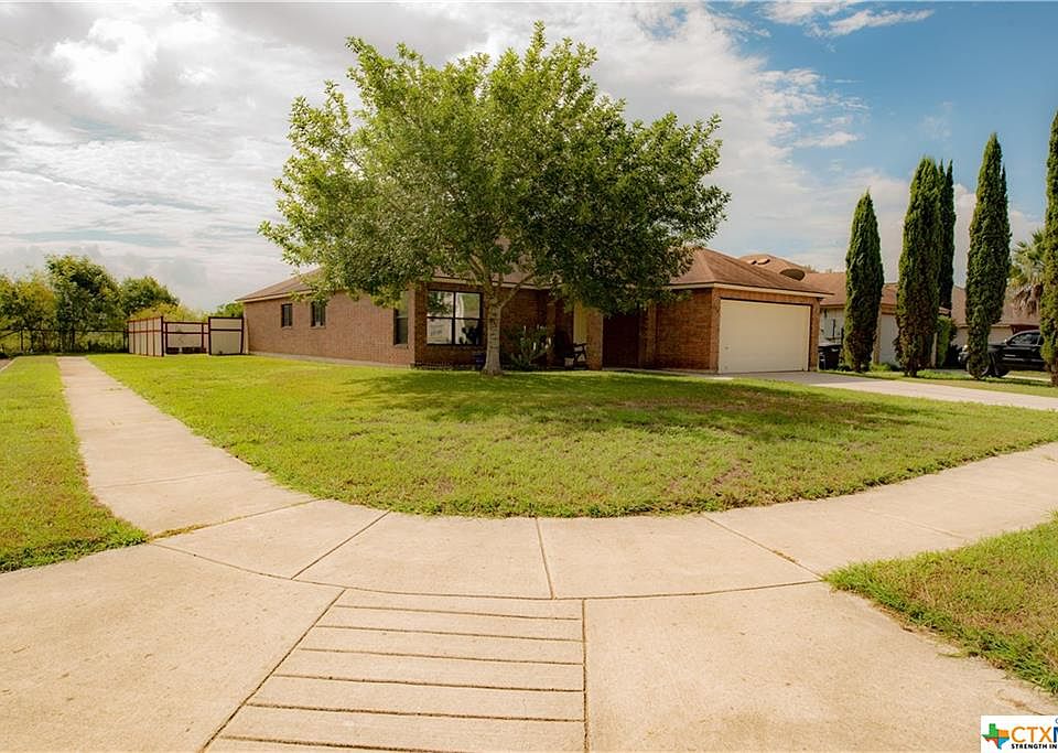 1st image of 334 Stone Gate Dr