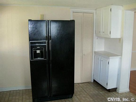 3rd image of 442 Delmar Pl