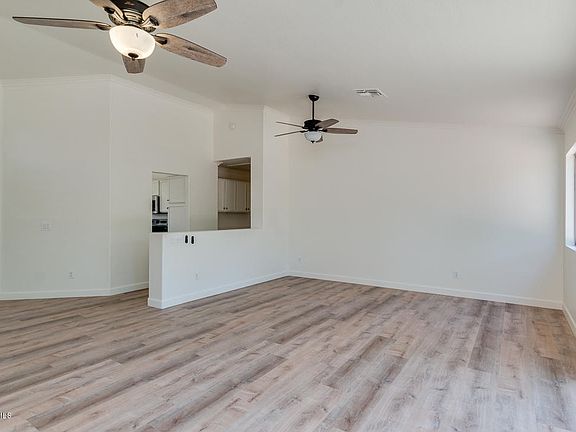 4th image of 30726 N Maple Chase Dr