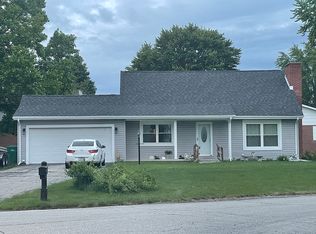204 Holiday Dr, Greentown, IN