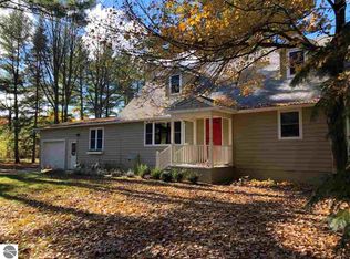 11000 S Dalzell Rd, Traverse City, MI 49684
