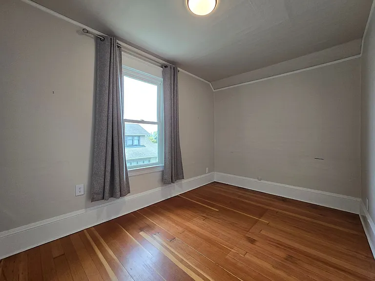 1631 Oakes Ave — Photo 20