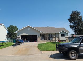 4012 Sacramento Cir, Grand Island, NE 68803
