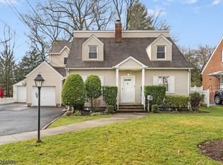 233 Hillside Ave, Springfield, NJ 07081