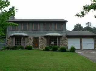 8673 Plumtree Dr, Riverdale, GA