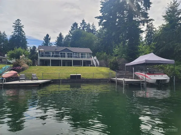 1803 Channel Road E, Lake Tapps, WA 98391