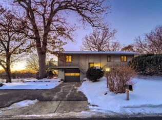 501 Varner Cir N, Minneapolis, MN 55427