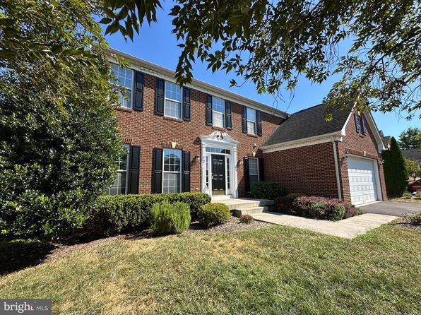72 Maddex Farm Dr