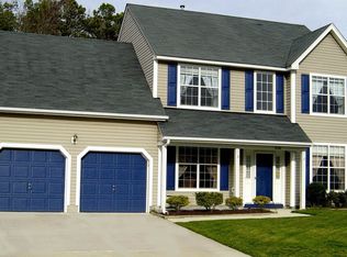 526 Shelview Cir, Chesapeake, VA 23323