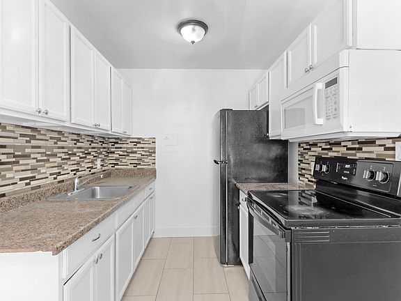 5th image of 5364 & 5372 Young St #2