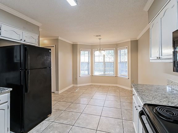 5th image of 7144 Windsor Dr
