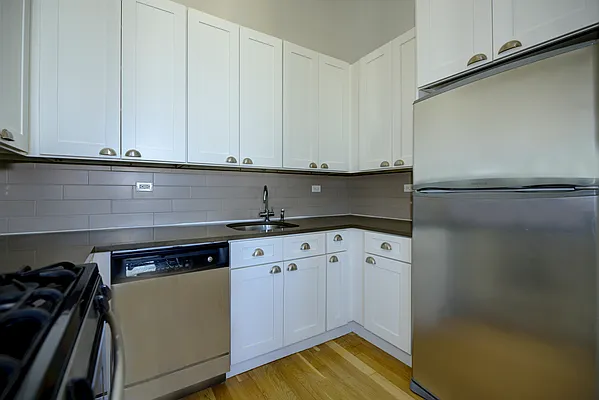 Rented by Oxford Property Group | media 3