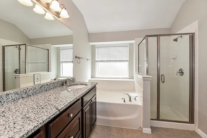 610 Fox Glen Dr — Photo 10