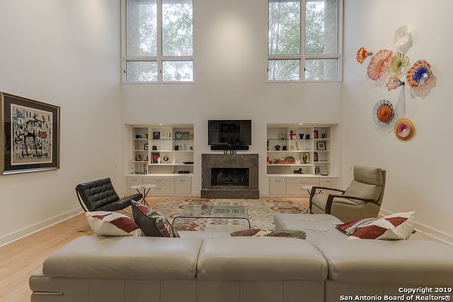 1st image of 344 Normandy Ave
